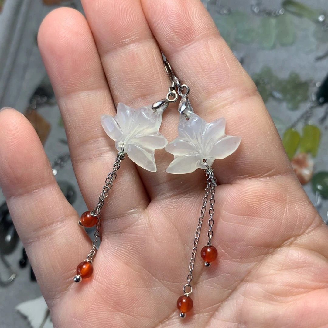 蛇纹石玉耳环未镶嵌