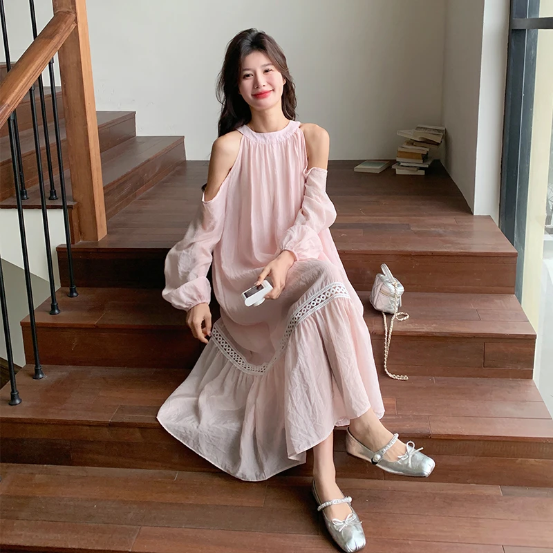 粉色温柔风气质甜美露肩连衣裙女2025夏新款度假风宽松显瘦A字裙