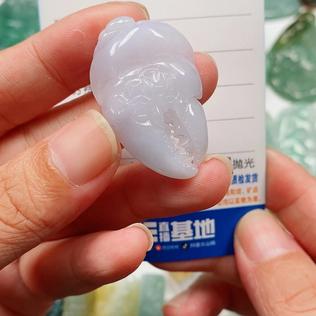 颈饰未镶嵌翡翠蟹钳