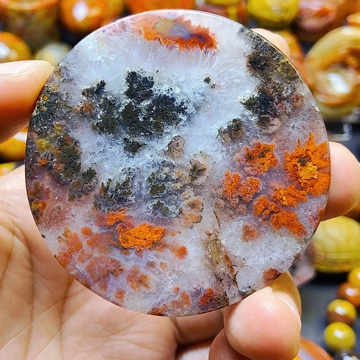 玛瑙/玉髓颈饰未镶嵌傻***着