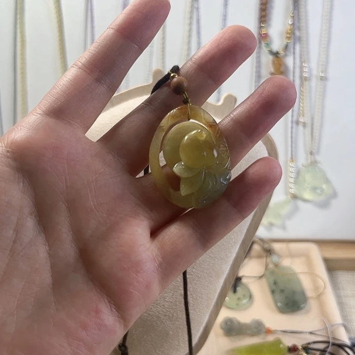 岫玉未镶嵌套链岫玉精品吊坠项链