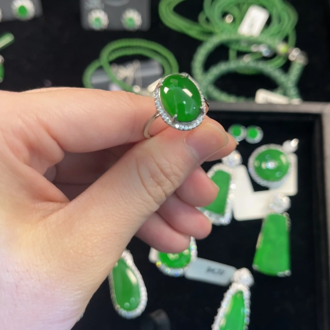 翡翠银S925镶嵌戒指蛋面戒指