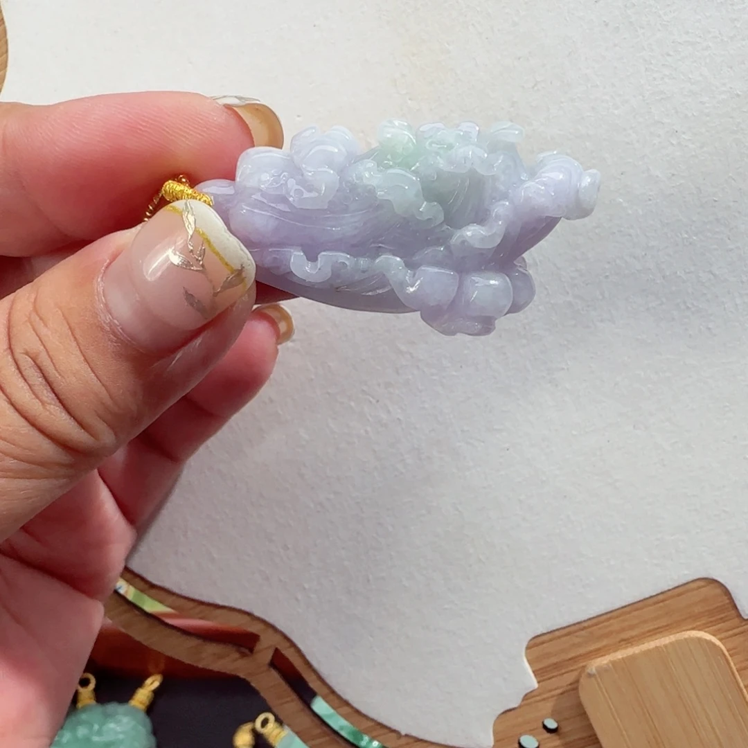 翡翠未镶嵌颈饰仿古