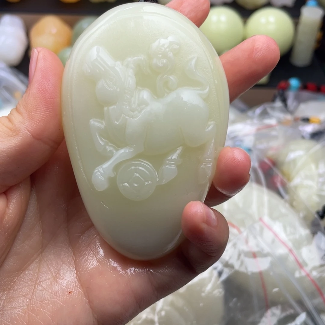 石材用****4天然古青石手把件