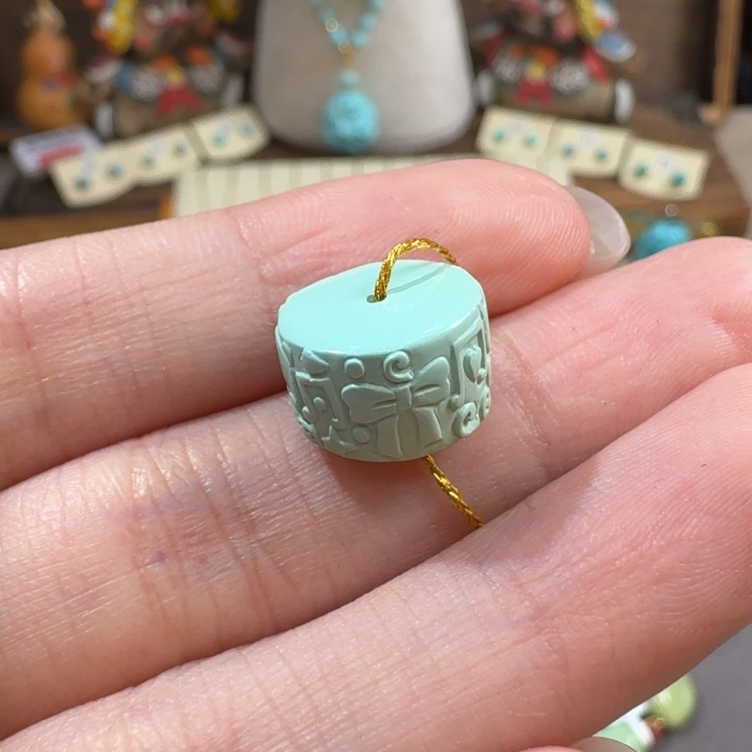 叶***子绿松石未镶嵌珠宝半成品小熊墩子