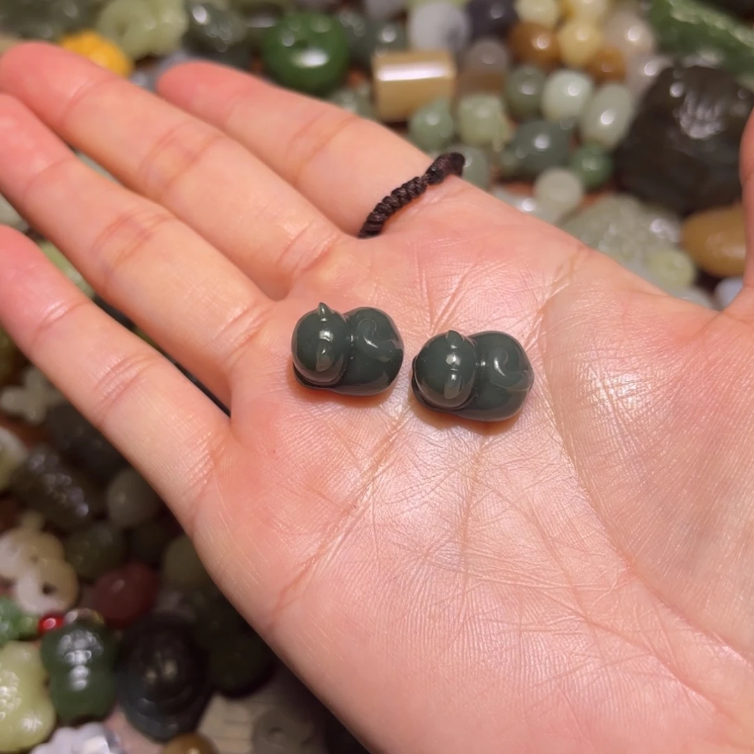 和田玉未镶嵌珠宝半成品煊*