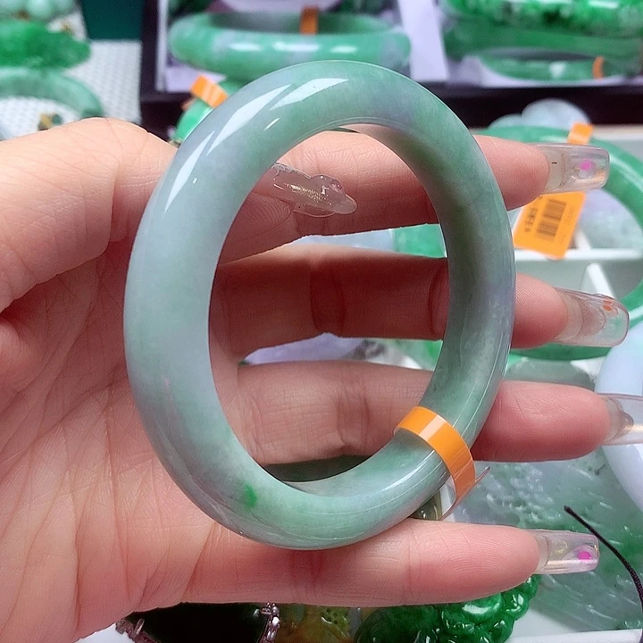 未镶嵌手镯翡翠翡翠