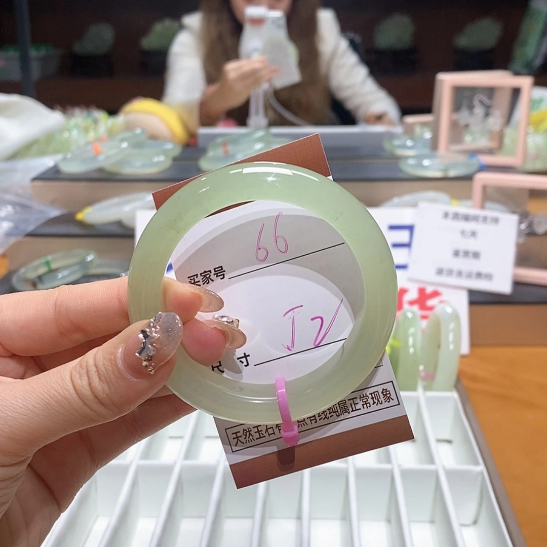 【闪购商品】岫玉手镯未镶嵌天然