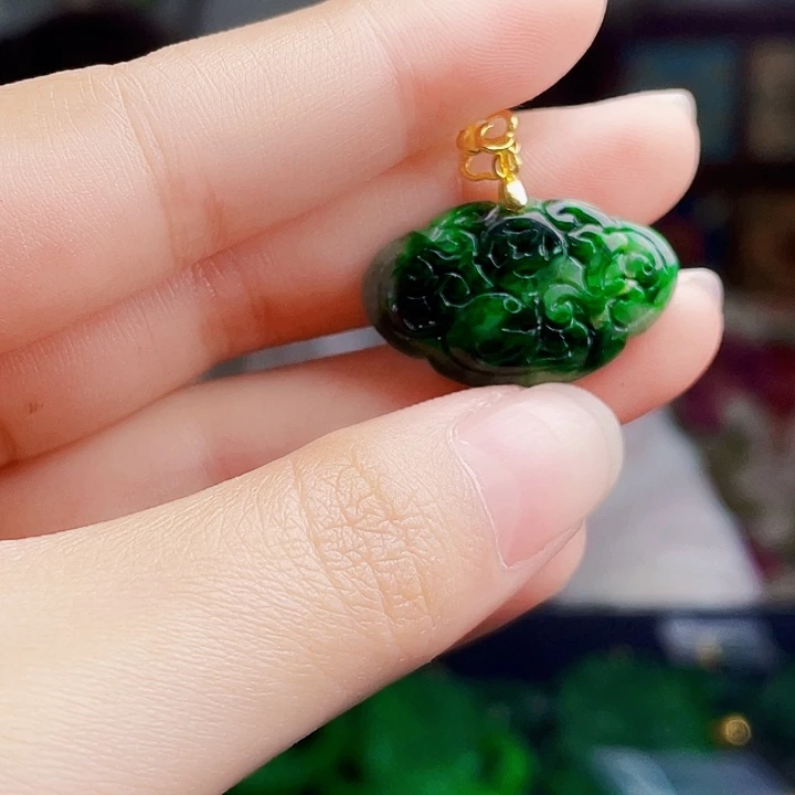 翡翠银S925镶嵌颈饰多样性