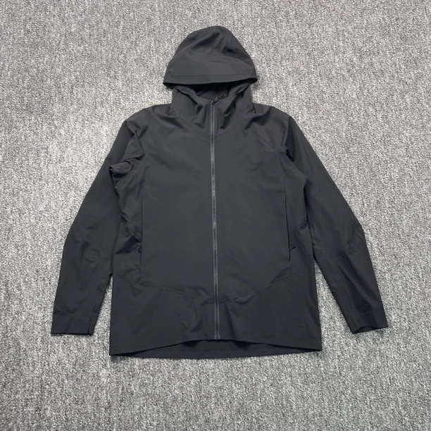 99新 ARC'TERYX/始祖鸟 52904/黑色连帽软壳冲锋衣夹克外套/M码