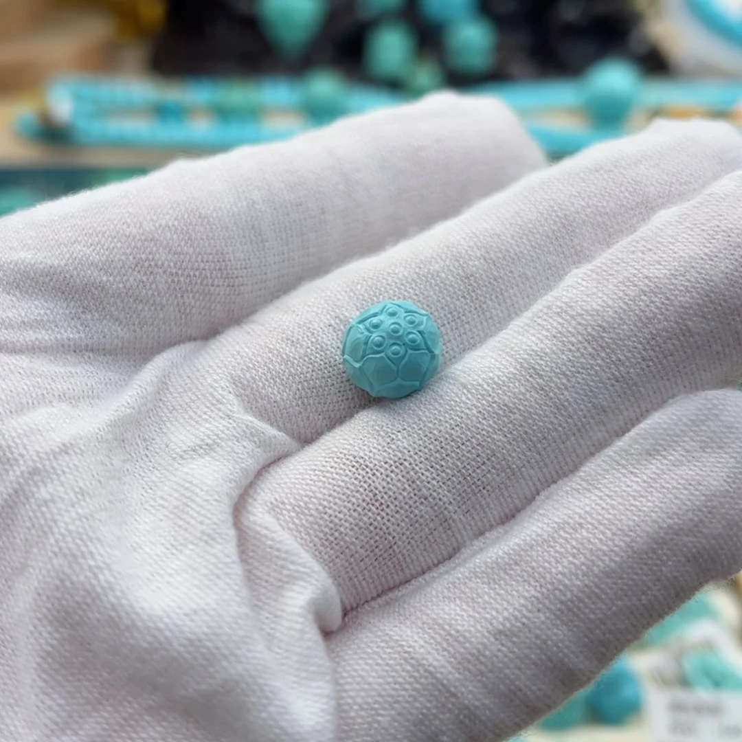 绿松石配饰未镶嵌