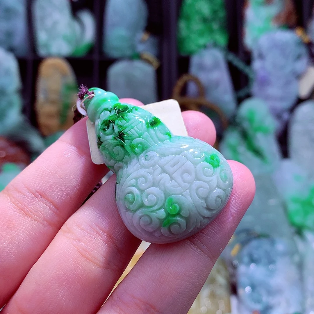 颈饰未镶嵌翡翠天然