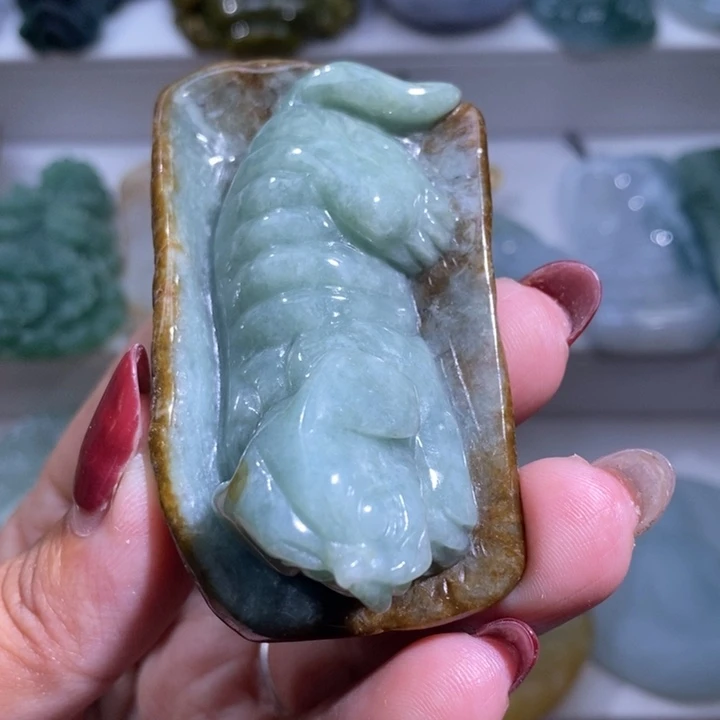 【闪购商品】翡翠未镶嵌颈饰狗