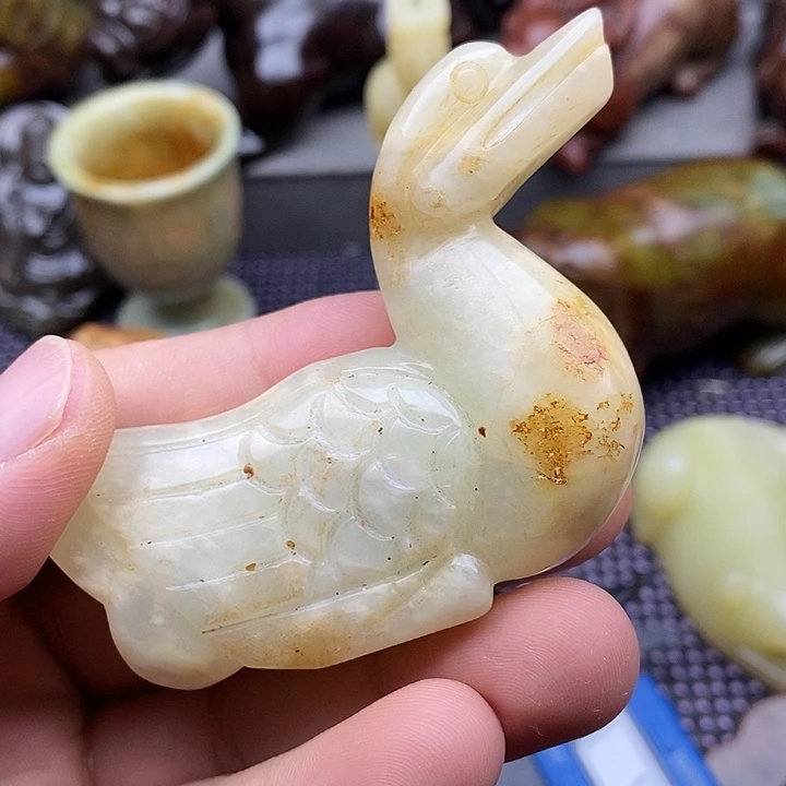 未镶嵌蛇纹石玉颈饰