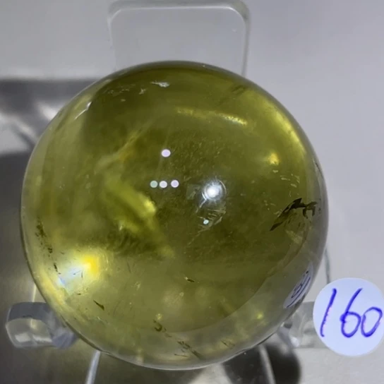 未镶嵌大型摆件（非配饰）黄晶