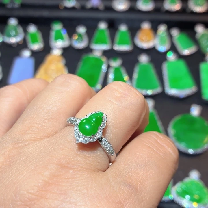 翡翠18K金镶嵌吊坠(不含链)翡翠