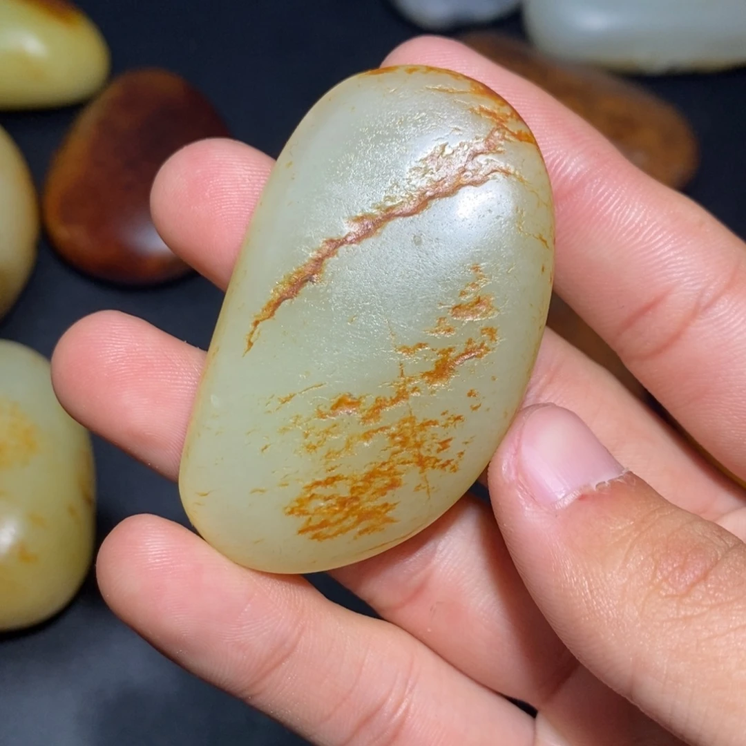 和田玉未镶嵌珠宝奇石