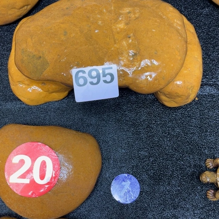 吉***祥香榧木木头人和一只大黑点