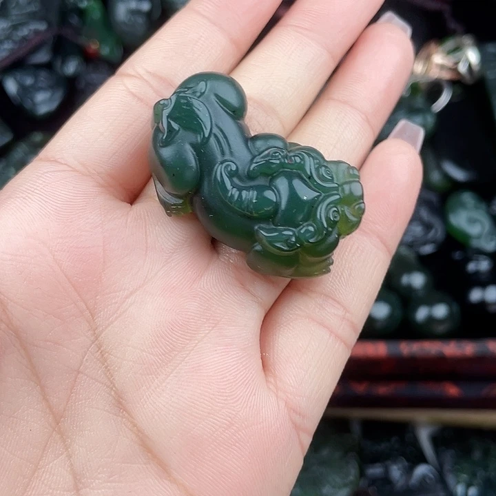蛇纹石玉未镶嵌手链泰山玉貔貅