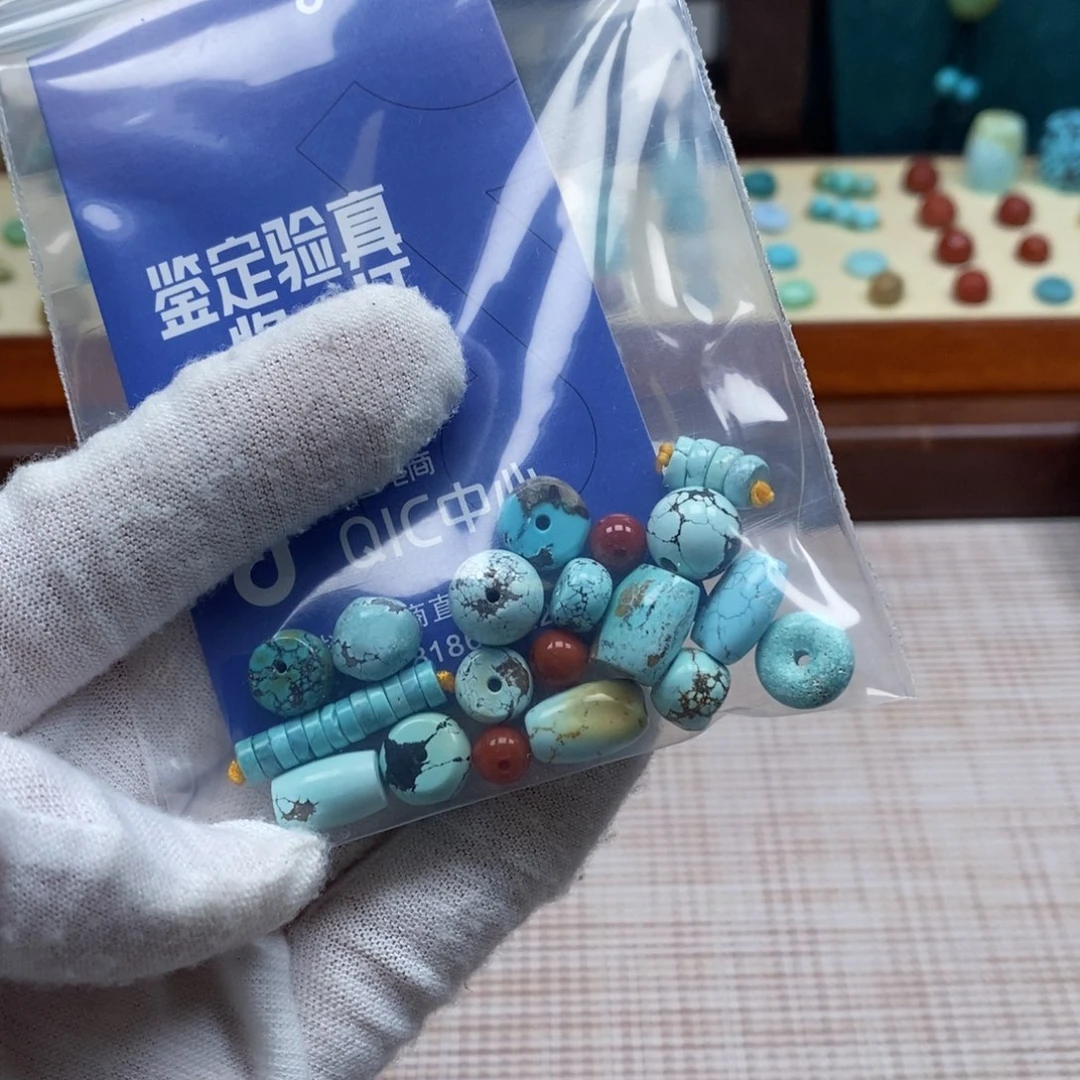 南红玛瑙配饰未镶嵌