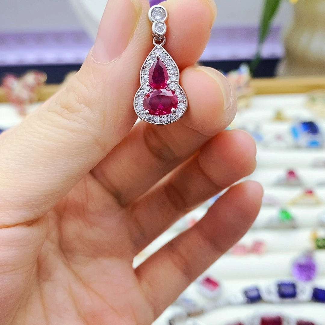 未镶嵌耳饰红宝石