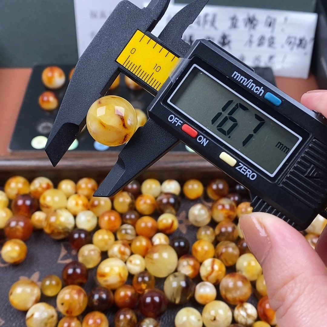 琥珀未镶嵌裸石蜜蜡1062