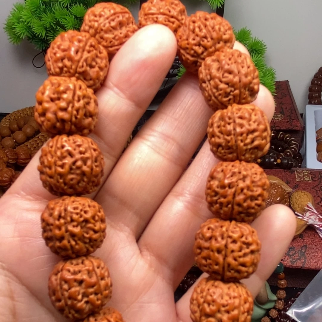 阮***山橄榄核吊坠橄榄核桃