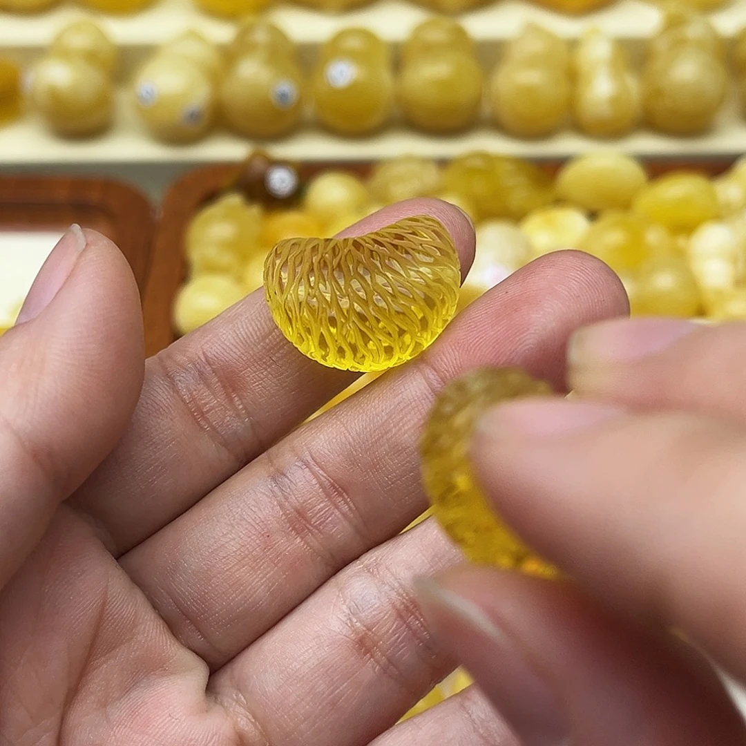 蜜蜡未镶嵌裸石天然