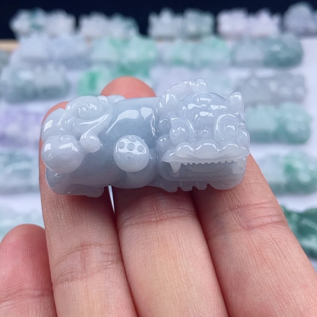 翡翠颈饰未镶嵌翡翠貔貅