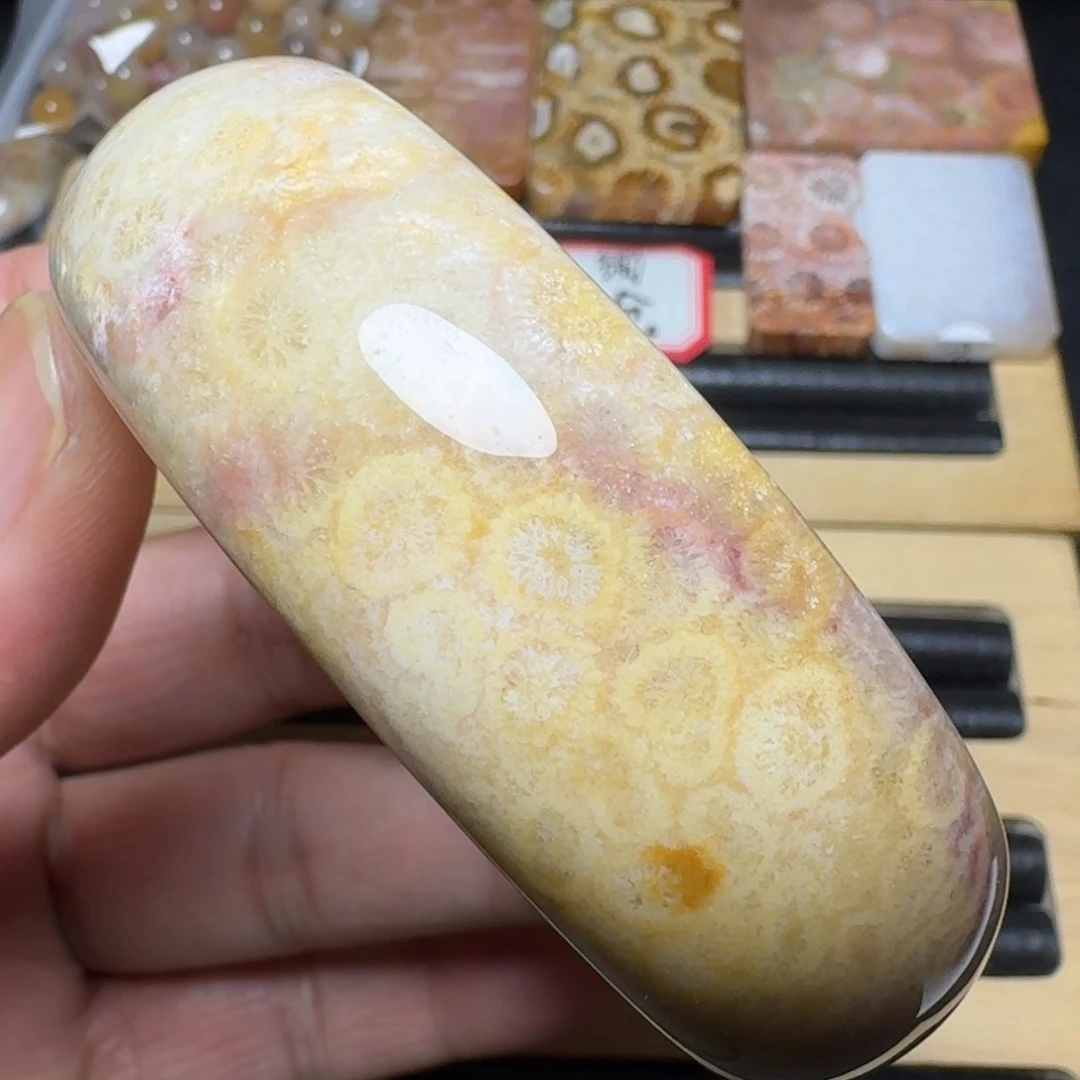 硅化玉纯天然色有机玉石未镶嵌60圈口