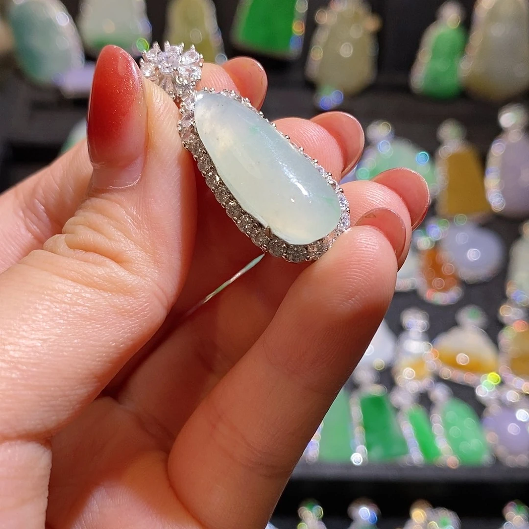 颈饰银S925镶嵌翡翠天然翡翠