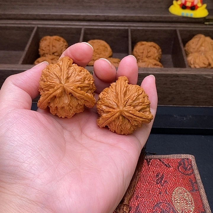 天***息把件文玩核桃白奔