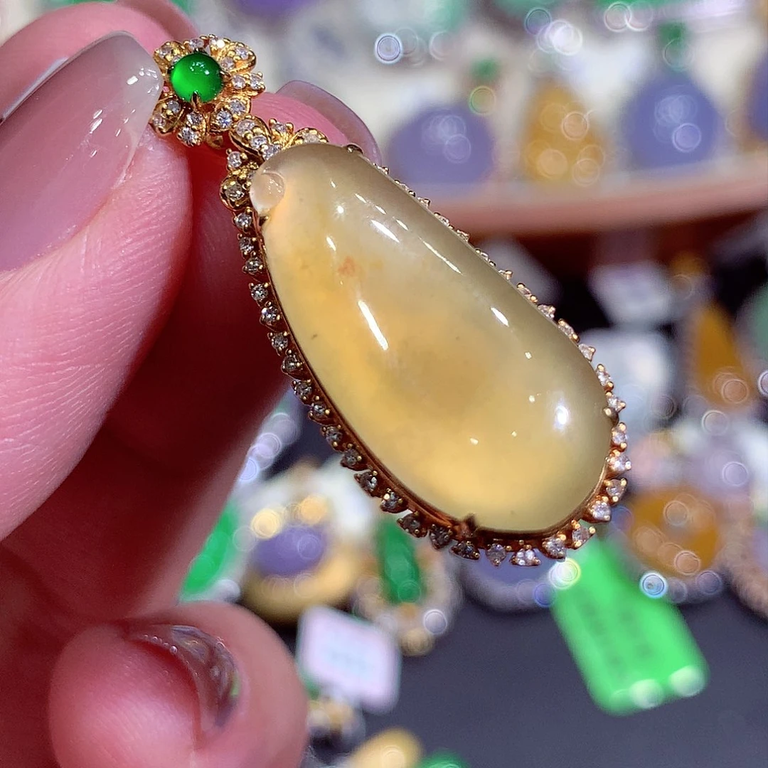 吊坠(不含链)18K金镶嵌翡翠