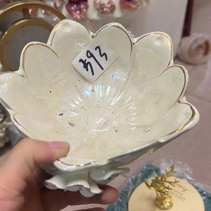 瓷片瑕。。。。。。。。。。。。。。。。。。