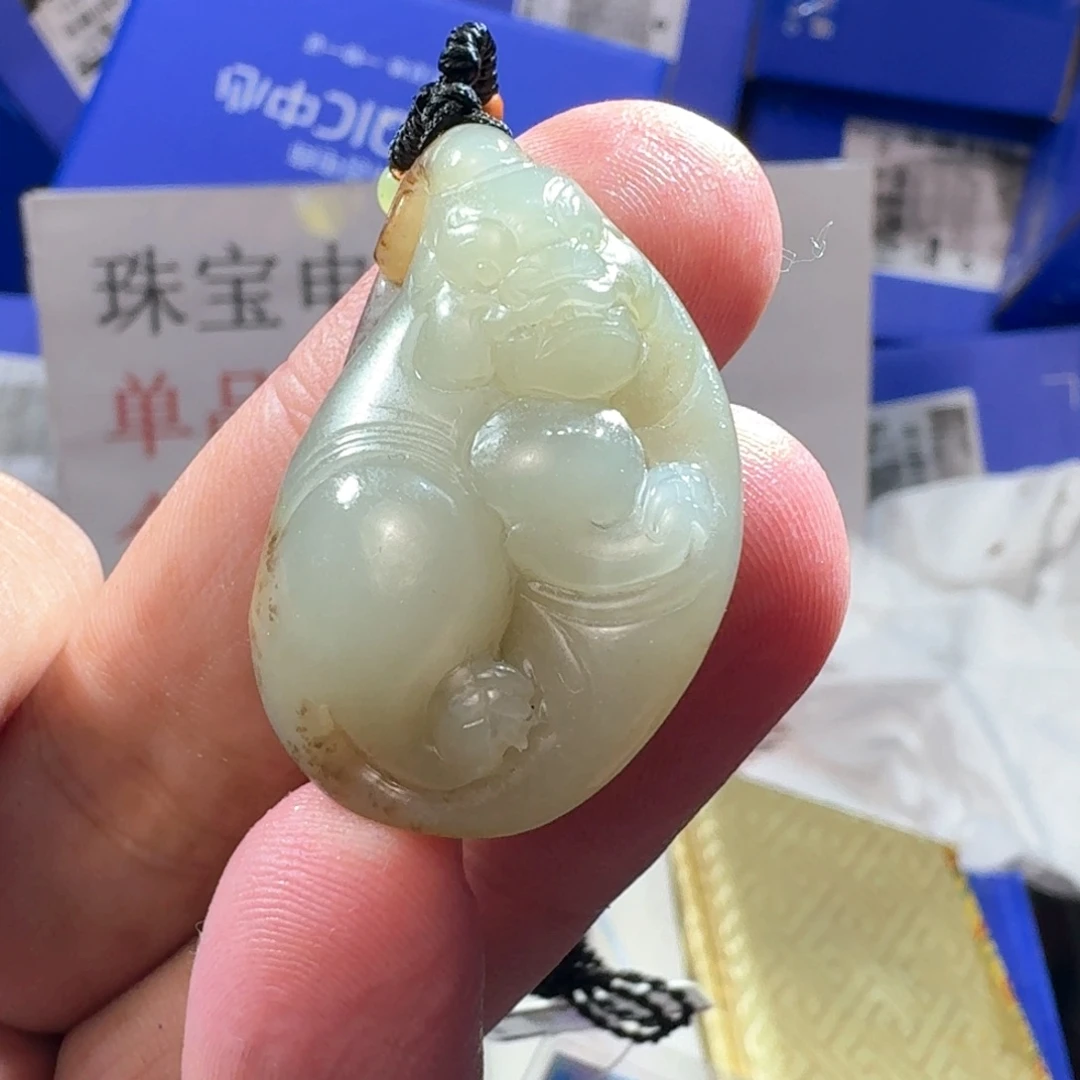 颈饰未镶嵌和田玉（糖玉）?****?