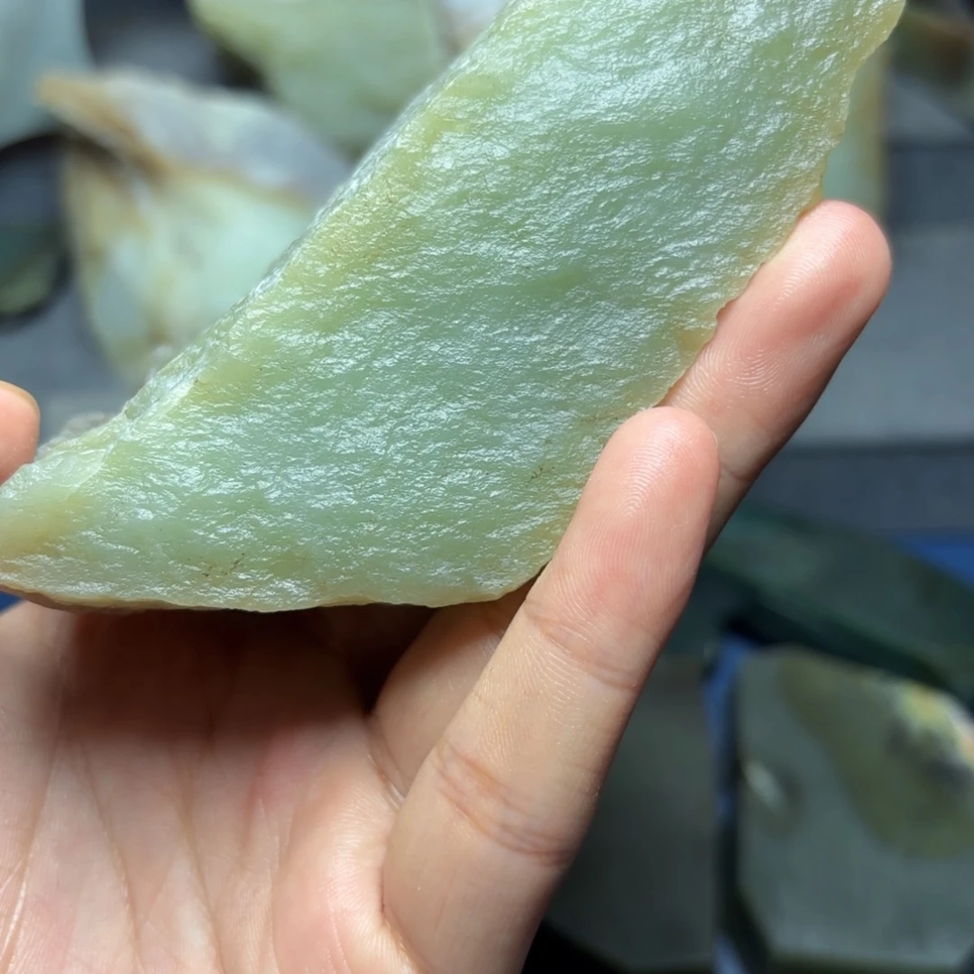 未镶嵌和田玉（糖玉）珠宝奇石