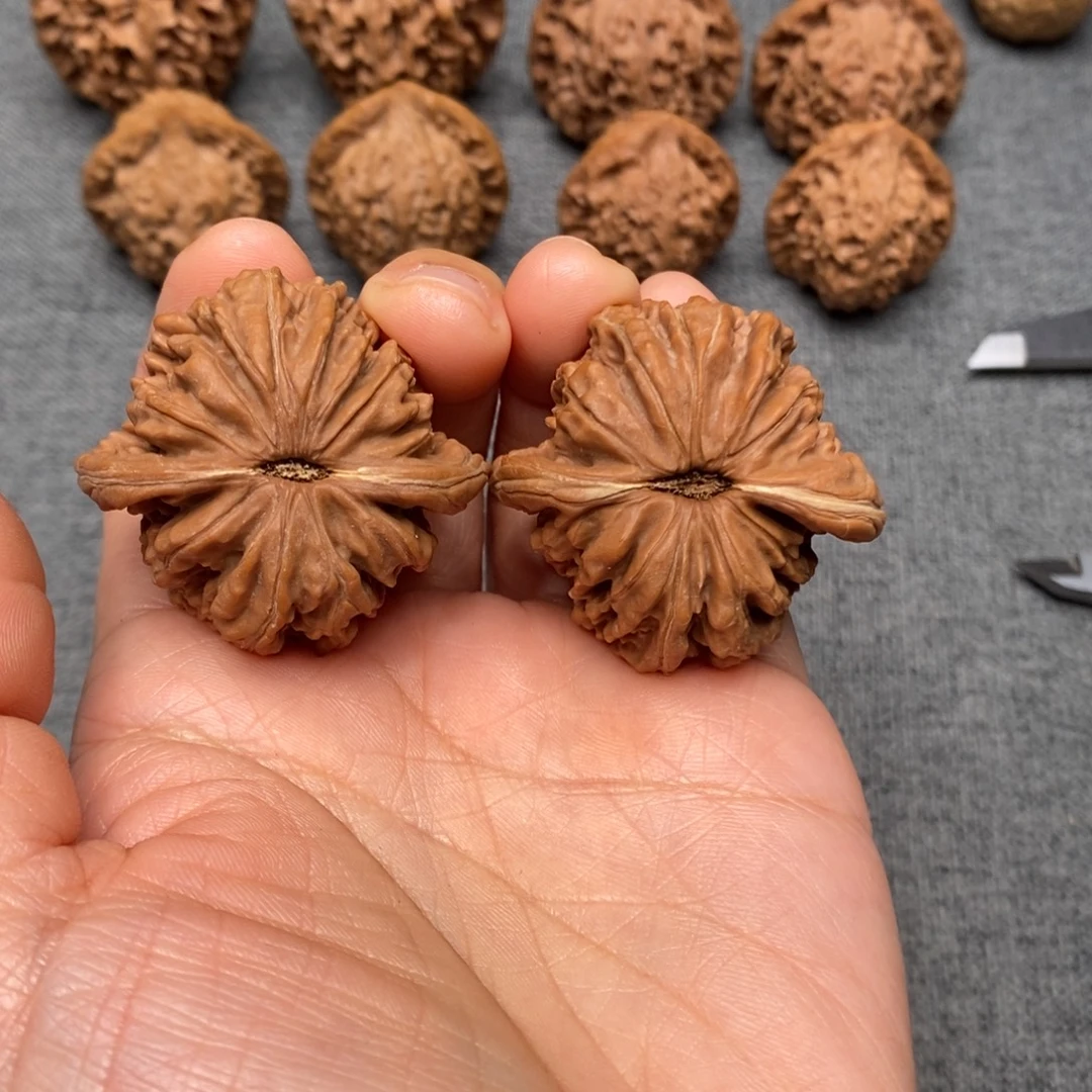 滔***士文玩核桃吊坠四座楼