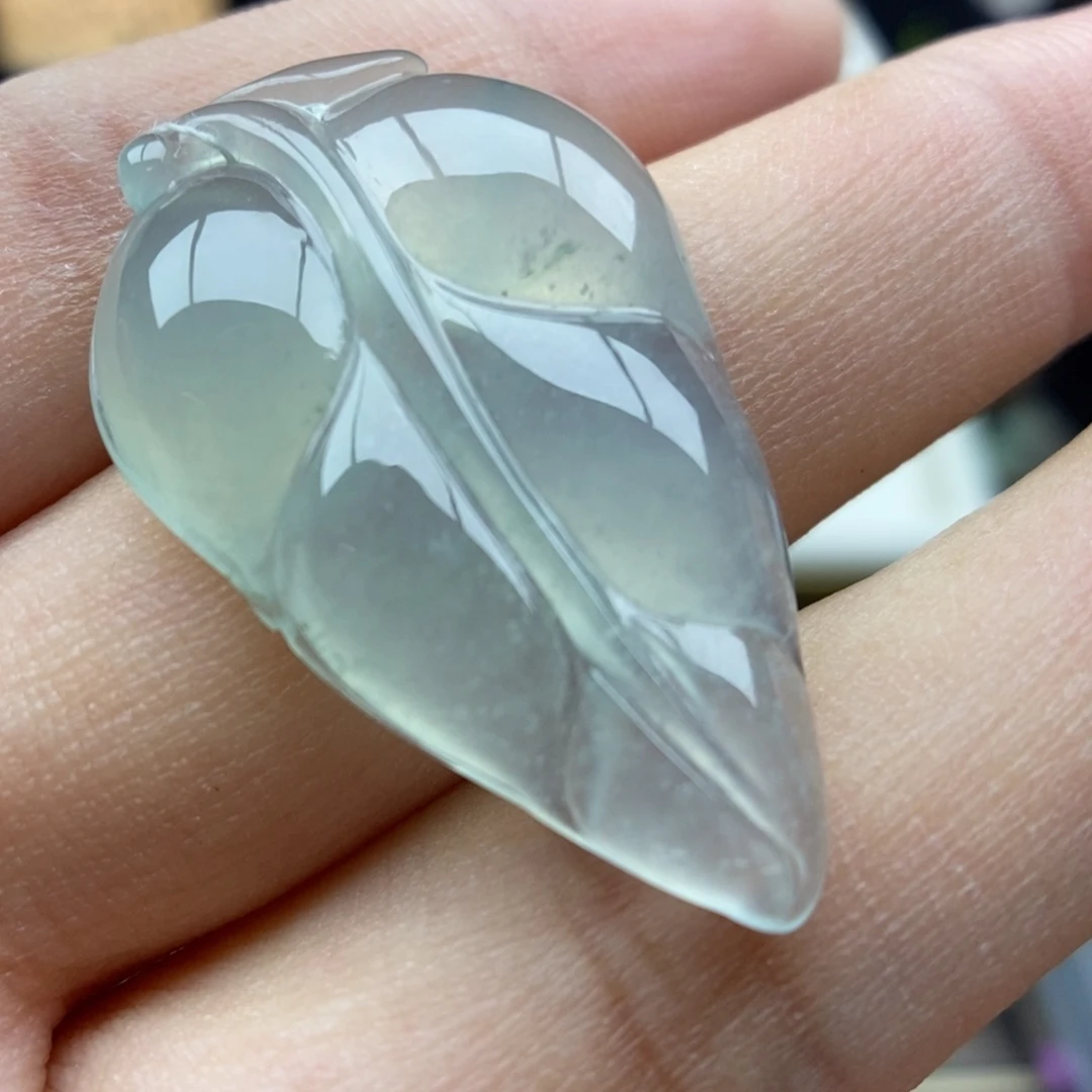 翡翠未镶嵌颈饰吊坠