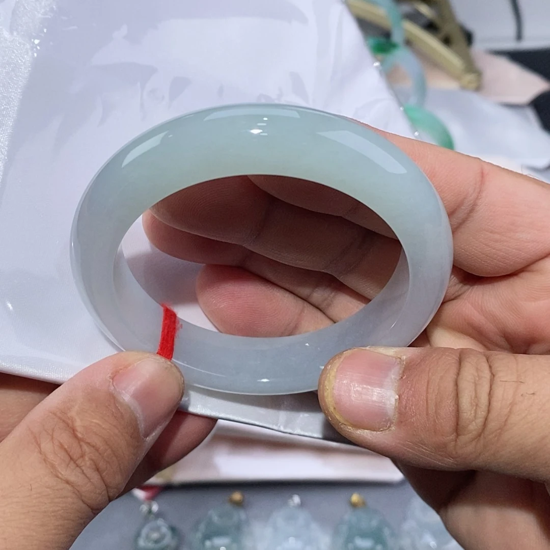 【闪购商品】未镶嵌手镯翡翠