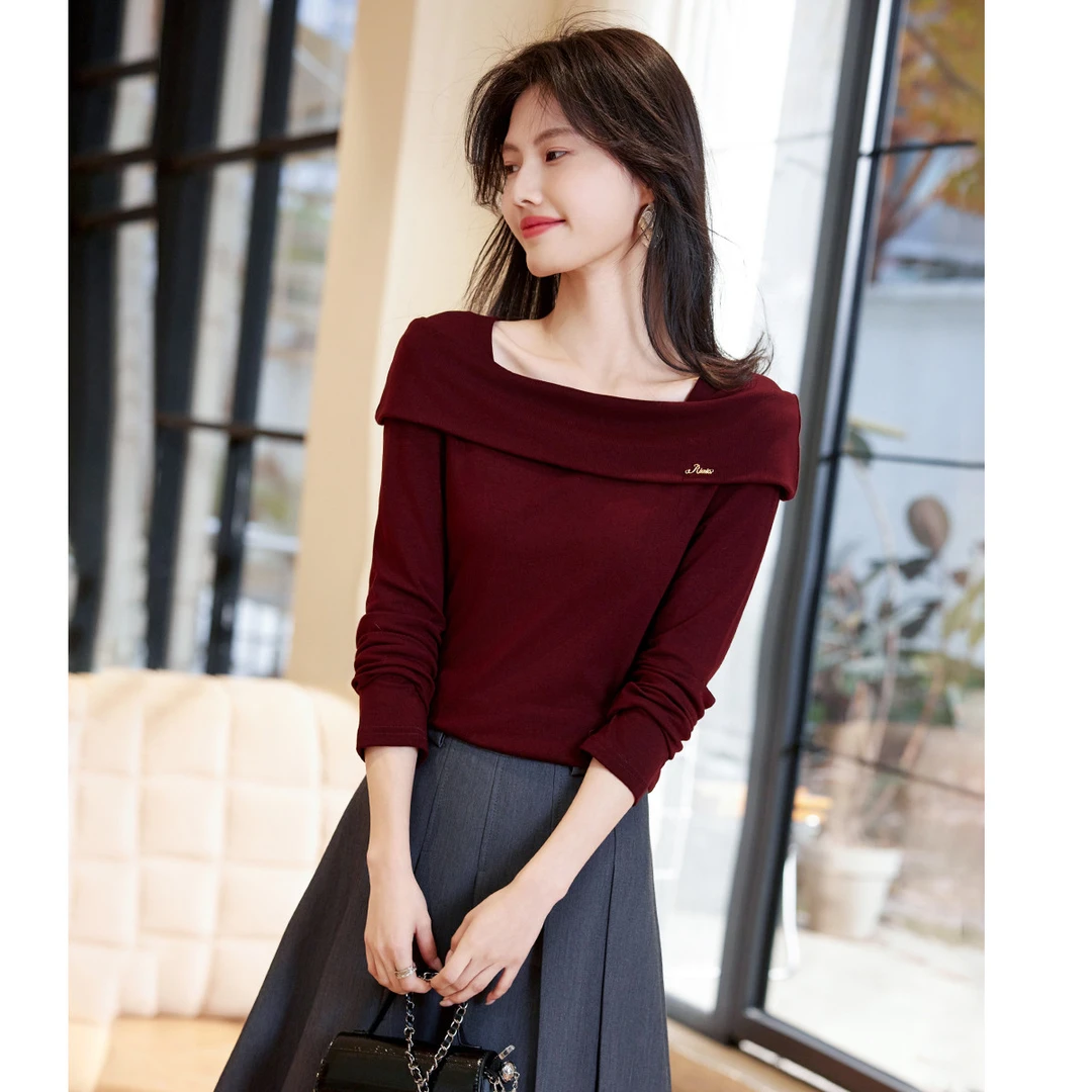 尚静法式优雅名媛一字肩打底衫2025秋季新款新年红时尚气质简约