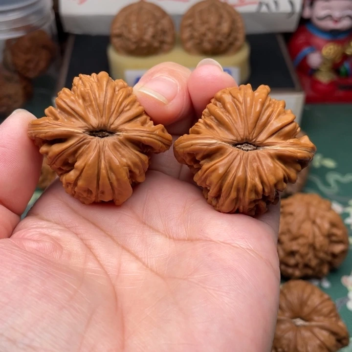 【闪购商品】把件文玩核桃41全品楼