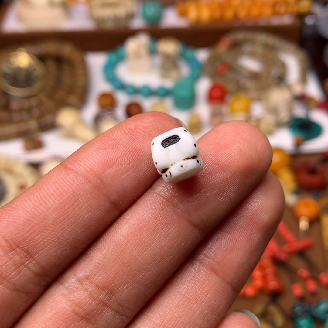 柏香籽/百香籽吊坠呆***?