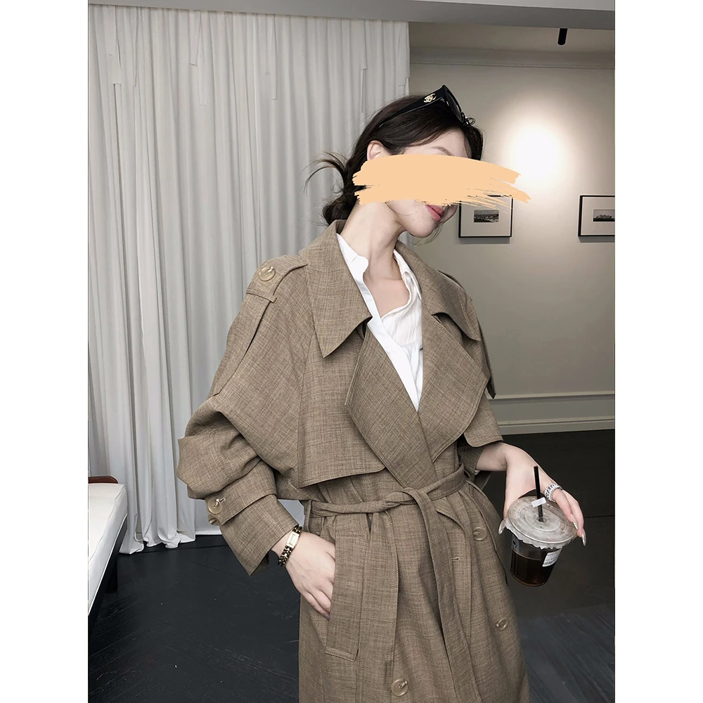 复古翻领风衣外套女秋季2025新款亚麻肌理感双排扣宽松中长款大衣