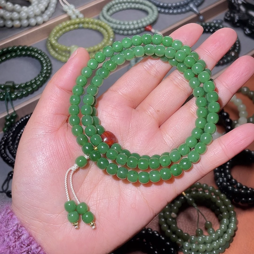 丁***元和田玉未镶嵌挂件