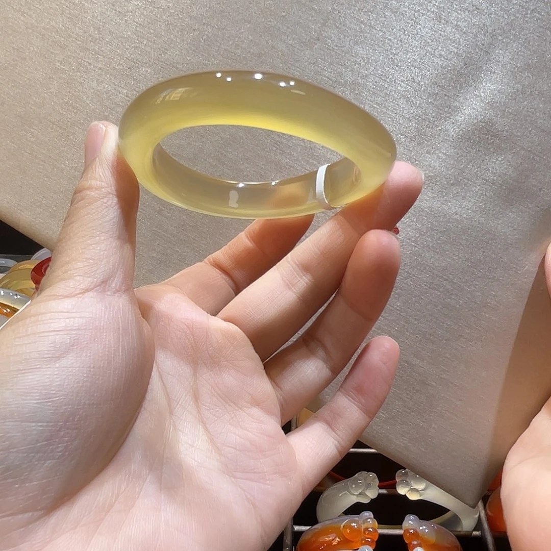 玛瑙/玉髓未镶嵌手镯