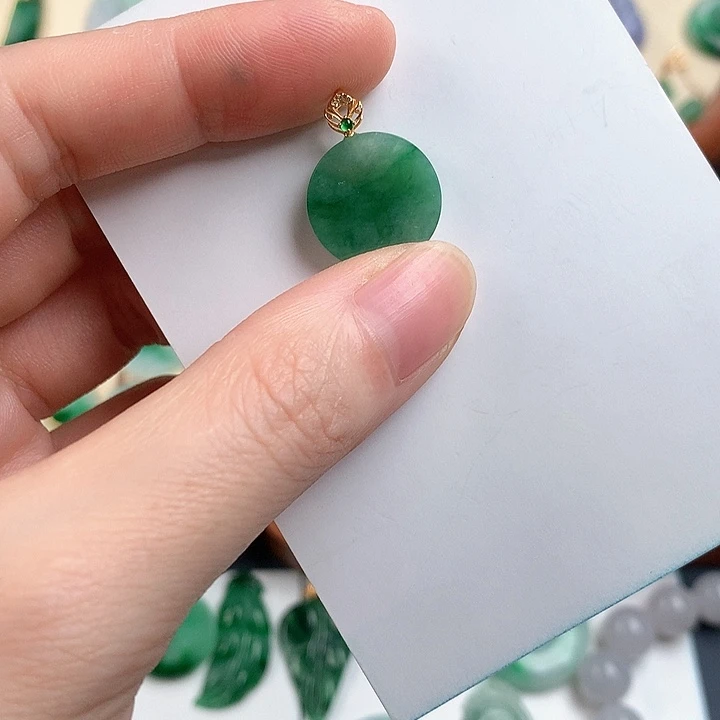 颈饰18K金镶嵌翡翠864357766