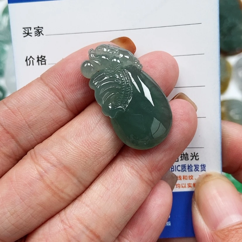 【闪购商品】翡翠颈饰未镶嵌钱袋子