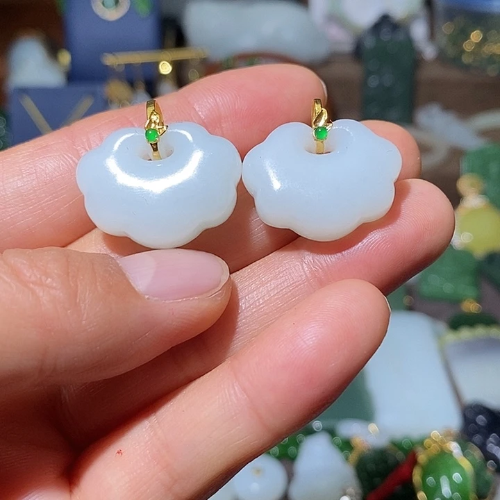 媚***宝和田玉（白玉）18K金镶嵌吊坠(不含链)