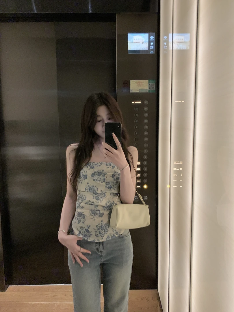 法式复古碎花抹胸吊带背心女夏季温柔风修身短款外穿内搭无袖上衣