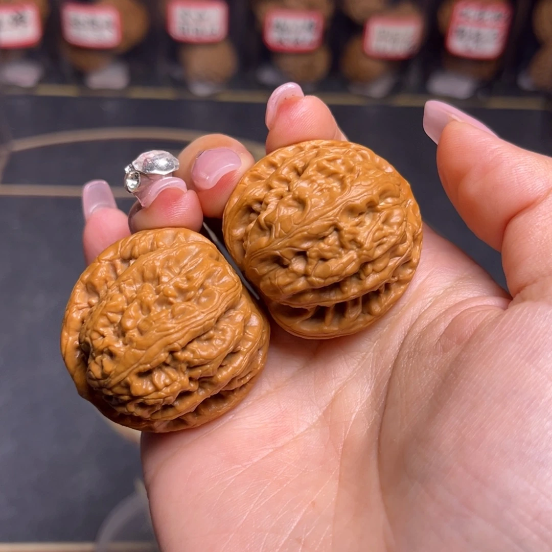 大***咖文玩核桃吊坠红锦鲤